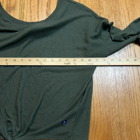 NWT Abercrombie & Fitch Women's Small Crew‎ Neck Knot Crop Sweater Green - Picture 5 of 8